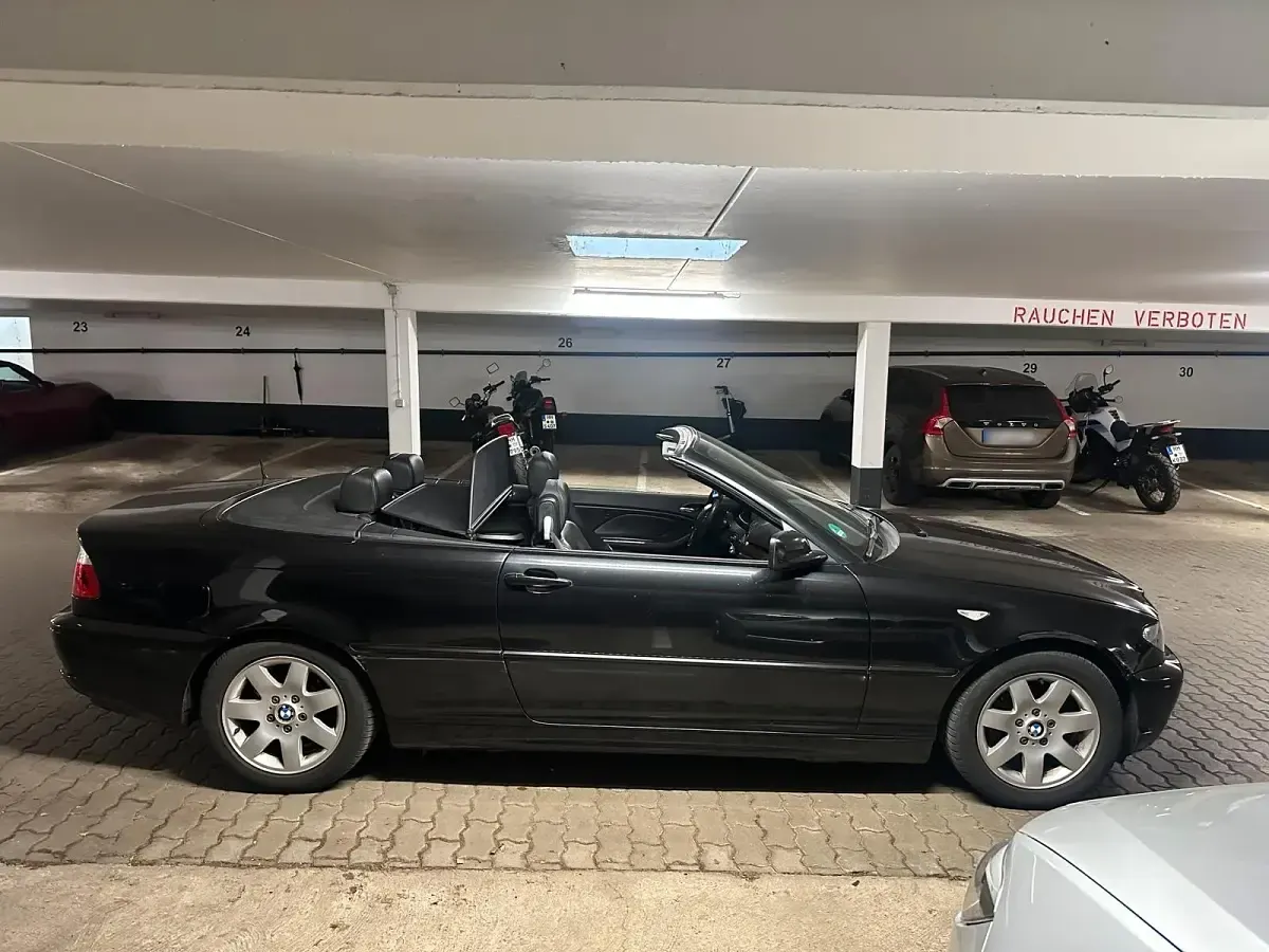 Gebraucht BMW 318 Cabriolet 143 PS (105 kW) 2004 Schwarz Cabrio