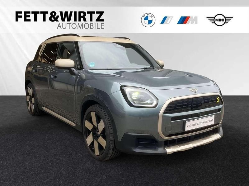 Smokey green Gebraucht 2024 Mini Cooper S Countryman SUV | 44.444 € - Bild 1/3