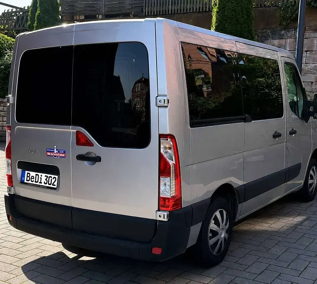 Gebraucht Opel Movano 125 PS (91 kW) 2011 Van / Kleinbus