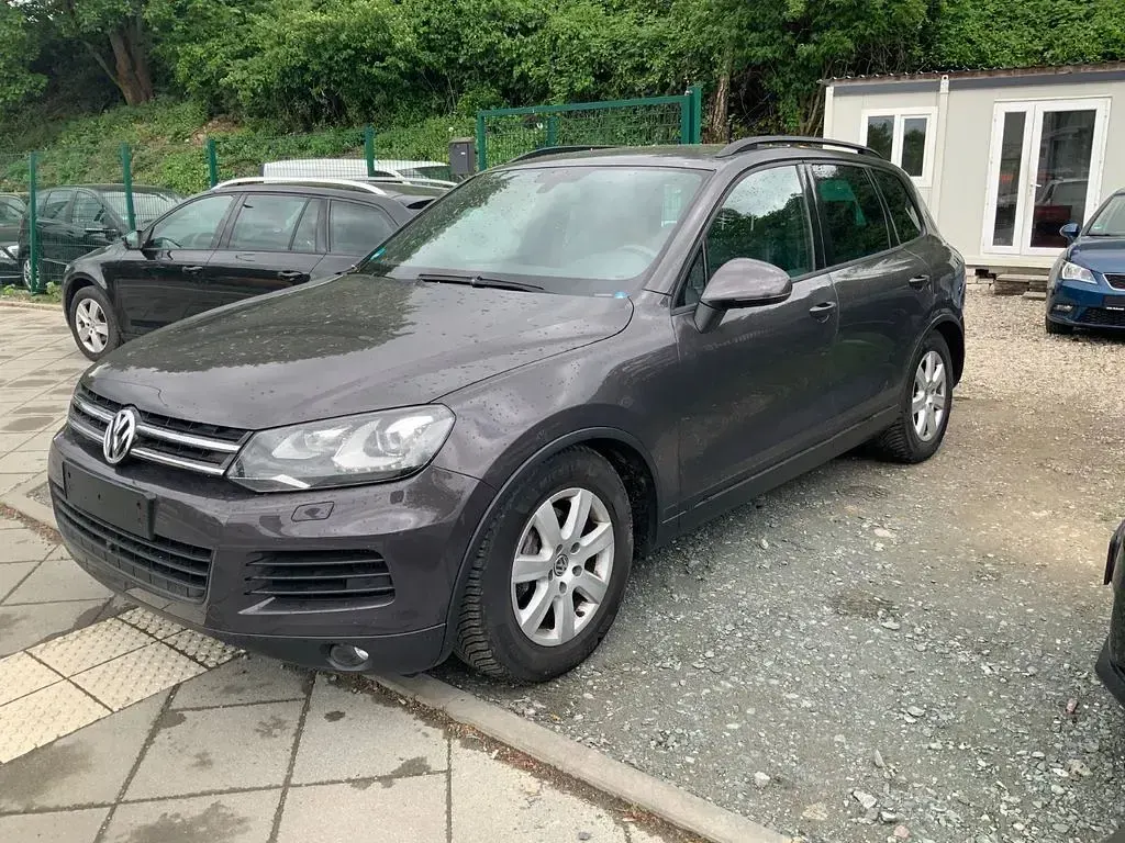 Second-hand VW Touareg 245 CP (180 kW) 2012 Gri SUV