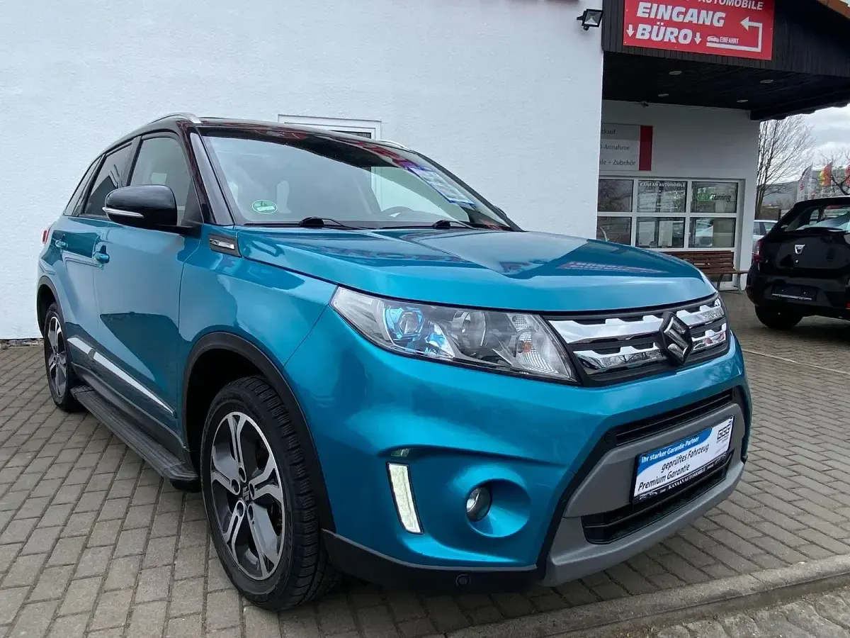Gebraucht Suzuki Vitara Comfort+ 120 PS (88 kW) 2015 Grün SUV