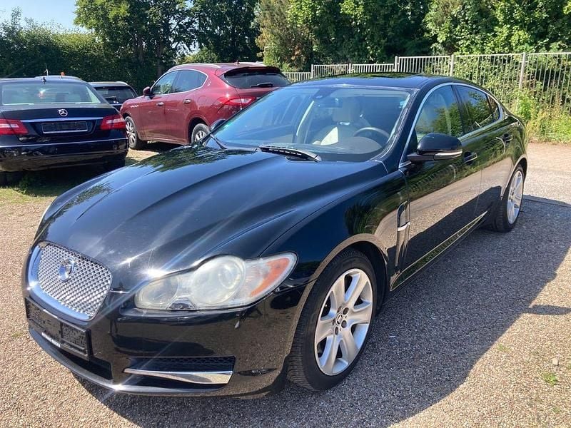 Gebraucht Jaguar XF Premium Luxury 241 PS (177 kW) 2010 Schwarz Limousine