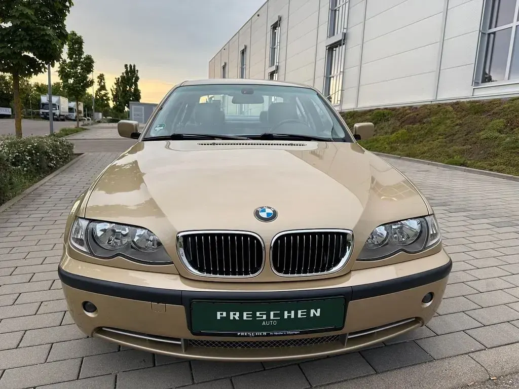Gebraucht BMW 330 231 PS (169 kW) 2003 Gold Limousine