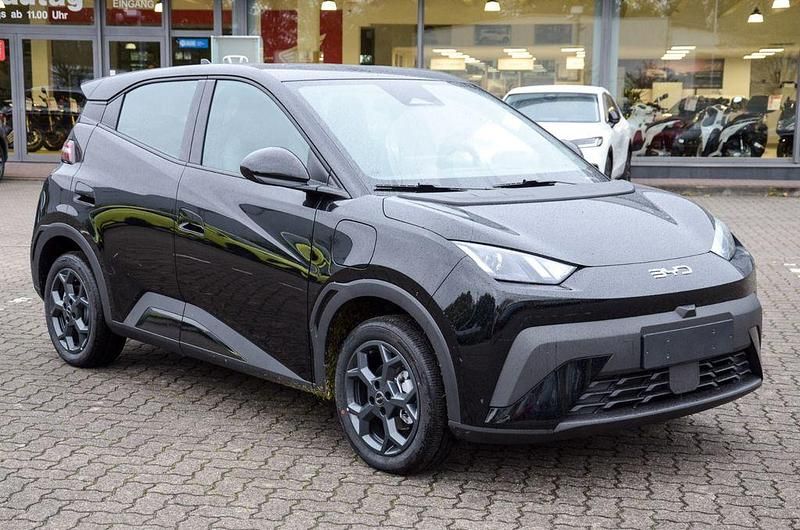Neu BYD Dolphin Boost 64 kW (88 PS) 2025 Schwarz Kleinwagen