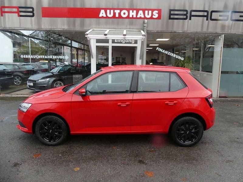 Rot Gebraucht 2019 Skoda Fabia Cool Plus Kleinwagen | 11.490 € (Fairer Preis) - Bild 1/4
