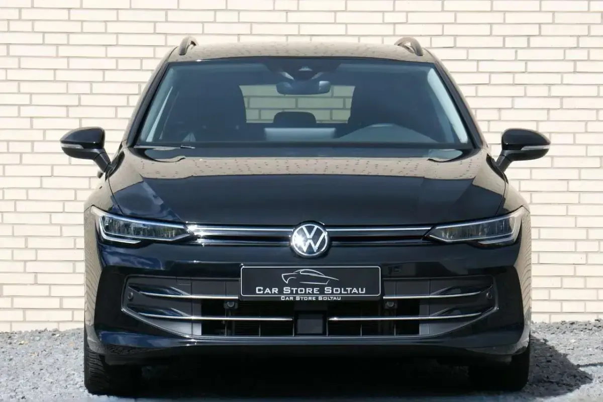 Gebraucht VW Golf VIII Goal 116 PS (85 kW) 2024 Grenadillschwarz Kombi