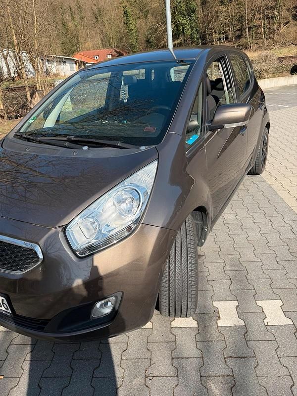 Gebraucht Kia Venga 125 PS (91 kW) 2012 Braun Kleinwagen