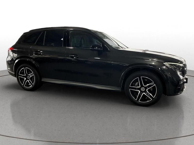 Gebraucht Mercedes GLC200 AMG line 204 PS (150 kW) 2025 Metalliclack graphitgrau SUV