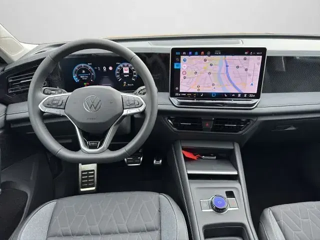 Gebraucht VW Tiguan Goal 150 PS (110 kW) 2025 Grenadillschwarz metallic (metallic) SUV