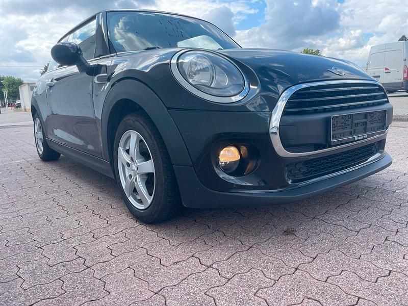 Schwarz Gebraucht 2017 Mini One D Kleinwagen | 5.500 € (Fairer Preis) - Bild 1/4