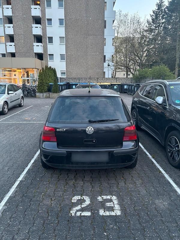 Gebraucht VW Golf IV 75 PS (55 kW) 2001 Schwarz Kleinwagen