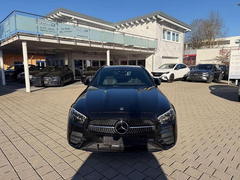 Gebraucht Mercedes E400 AMG 330 PS (242 kW) 2022 Schwarz Kombi