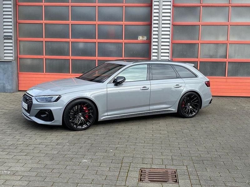 Gebraucht Audi RS4 Sport 450 PS (330 kW) 2023 Grau Kombi