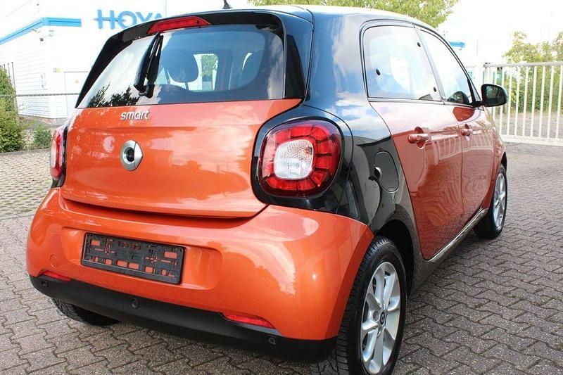 Gebraucht Smart ForFour Passion 71 PS (52 kW) 2015 Schwarz Kleinwagen