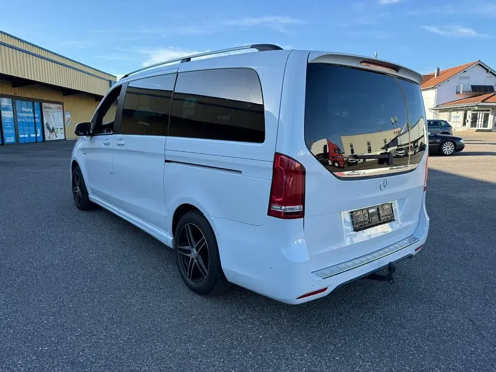 Gebraucht Mercedes 250 Edition 190 PS (139 kW) 2016 Weiß Van / Kleinbus