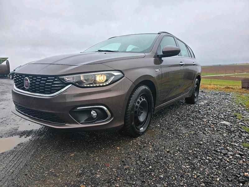 Gebraucht 2017 Fiat Tipo Kombi | 8.000 € (Guter Preis) - Bild 1/4