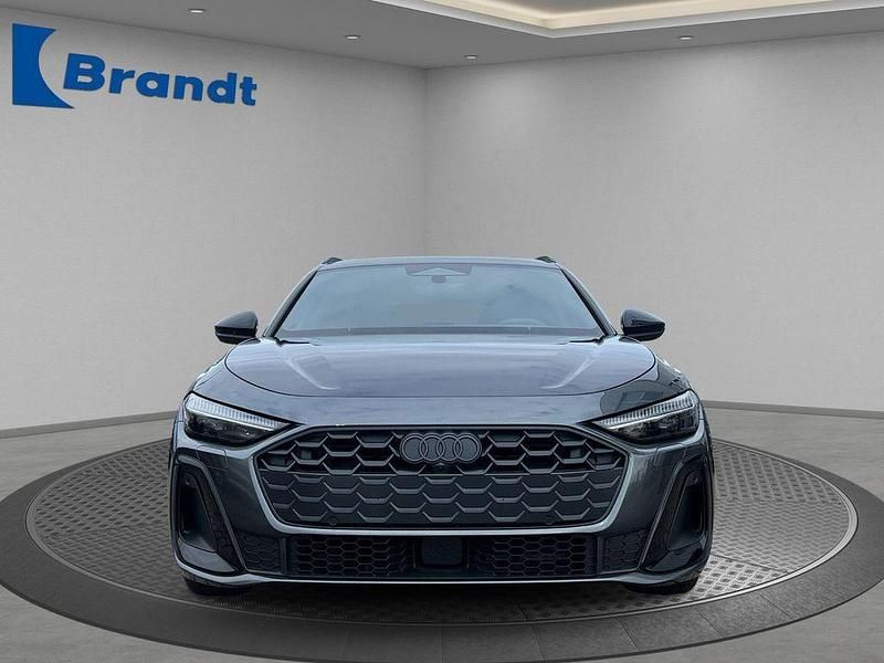 Second-hand Audi A5 S-Line 204 CP (150 kW) 2025 Gri Break