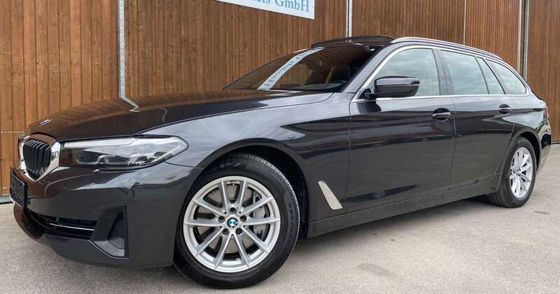 Sophistograu brillanteffekt me Gebraucht 2021 BMW 540 Kombi | 33.480 € - Bild 1/4