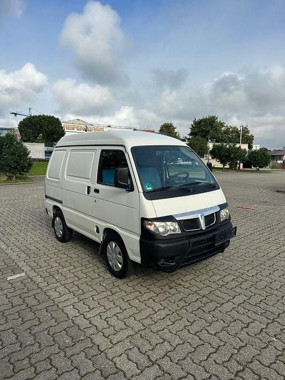 Weiß Gebraucht 2013 Piaggio Porter Van / Kleinbus | 10.900 € - Bild 1/4
