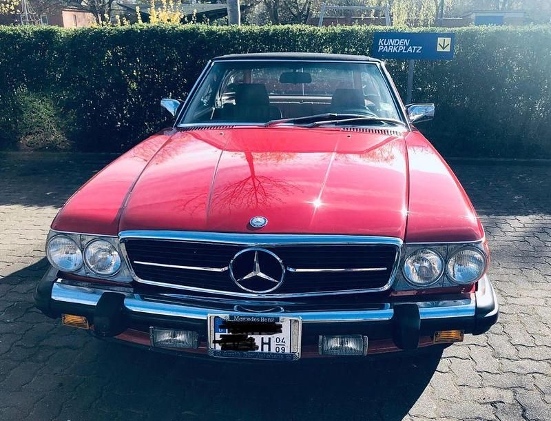 Rot Gebraucht 1988 Mercedes 560 Cabrio | 39.500 € - Bild 1/4