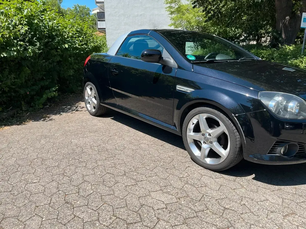Gebraucht Opel Tigra 125 PS (91 kW) 2005 Schwarz Cabrio