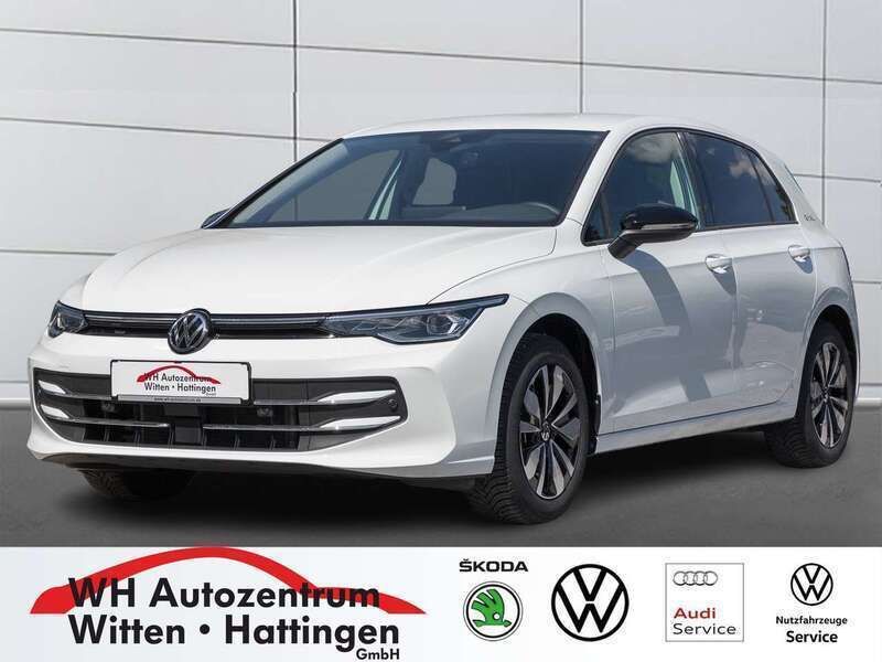 Pure white Gebraucht 2024 VW Golf VIII Goal Limousine | 23.970 € (Superpreis) - Bild 1/4