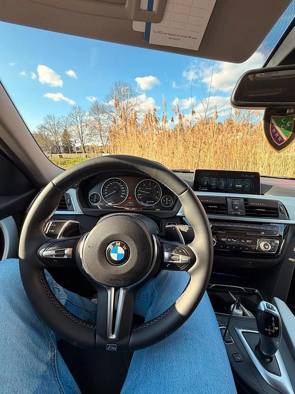 Usata BMW 330 265 CV (194 kW) 2017 Grigio Berlina