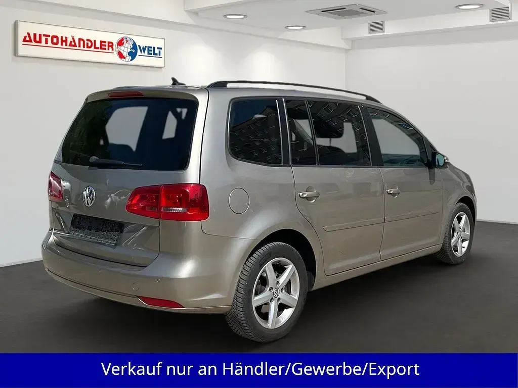 Gebraucht VW Touran 105 PS (77 kW) 2012 Gelb Van / Kleinbus