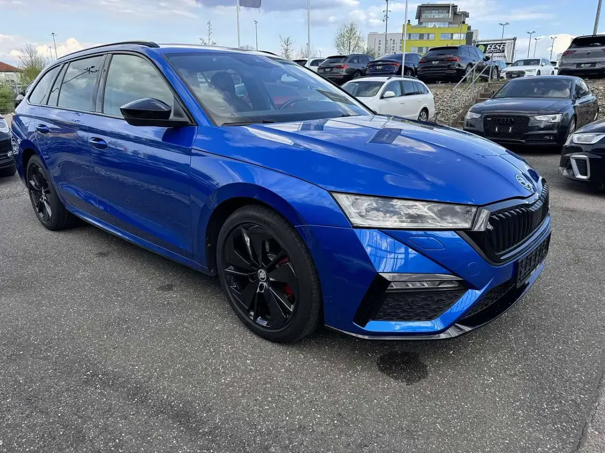 Gebraucht Skoda Octavia RS 200 PS (147 kW) 2022 Raceblau metallic Kombi