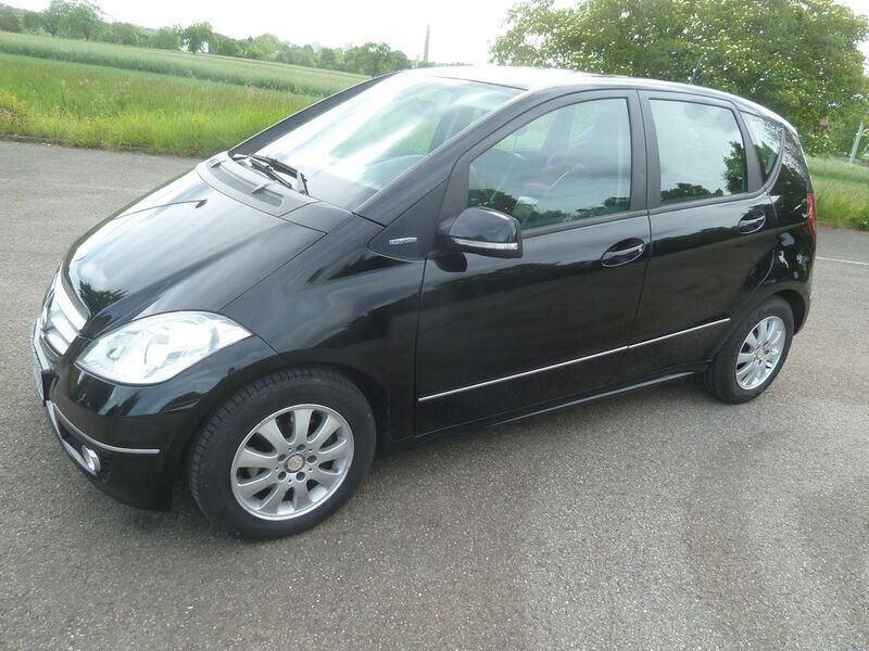 Schwarz Gebraucht 2009 Mercedes A160 Avantgarde Van / Kleinbus | 2.650 € (Fairer Preis) - Bild 1/4