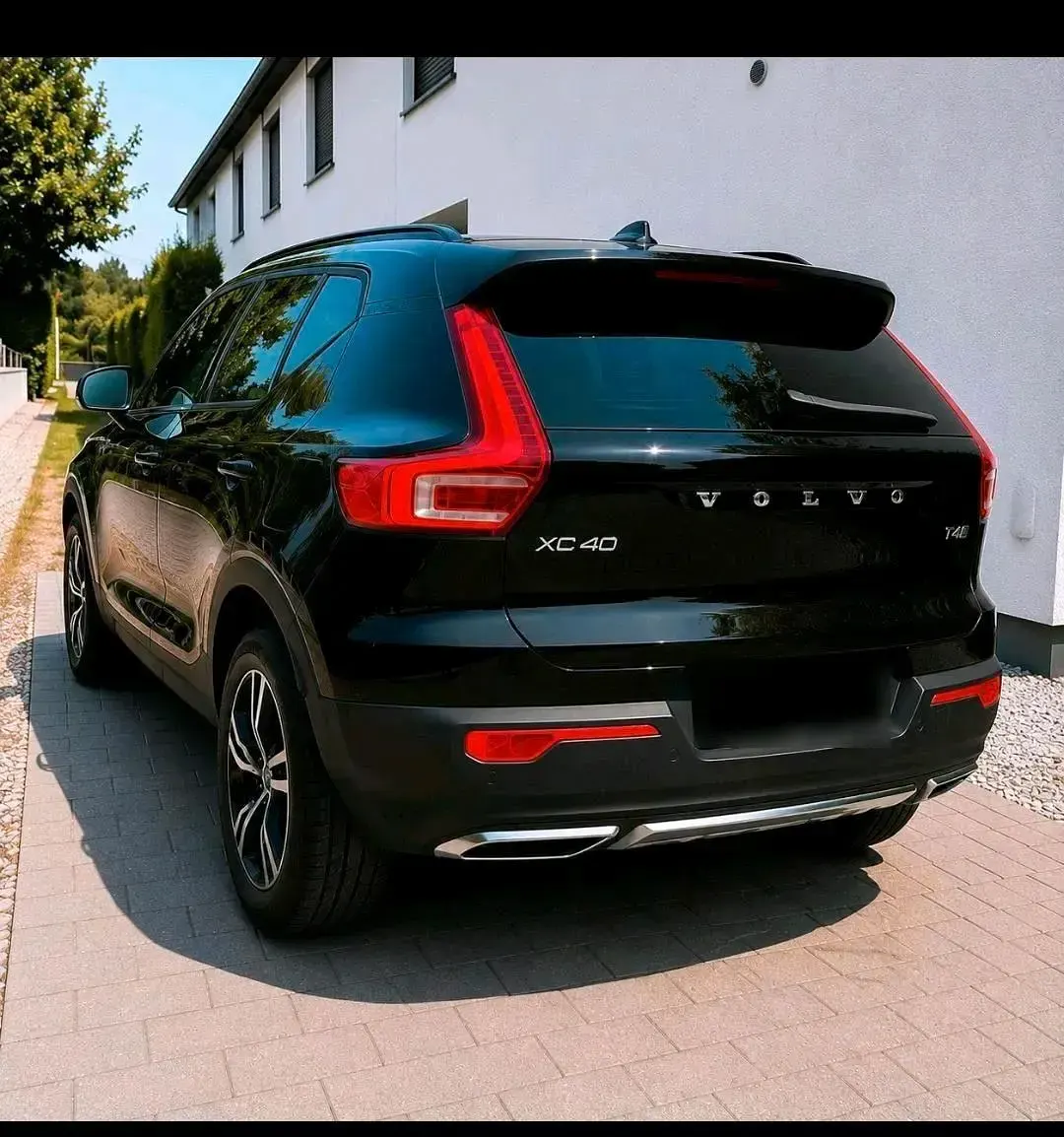 Gebraucht Volvo XC40 R-Design 163 PS (119 kW) 2020 Schwarz SUV