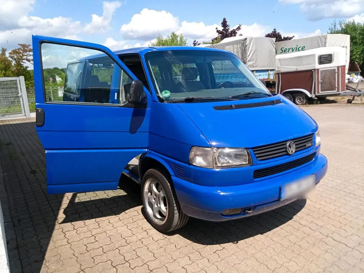 Gebraucht VW Multivan 151 PS (111 kW) 1999 Blau Van / Kleinbus