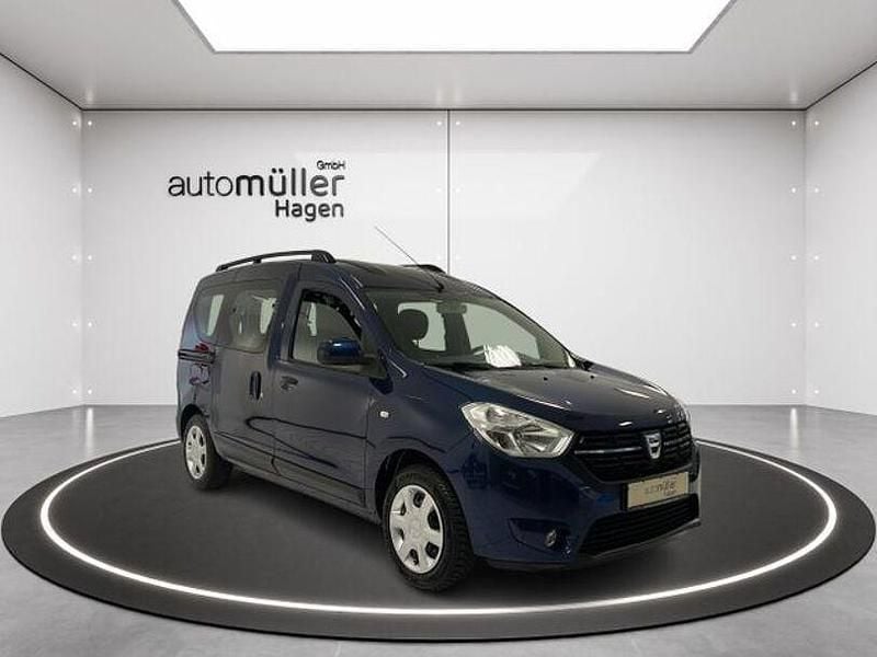Blau Gebraucht 2017 Dacia Dokker Lauréate Van | 10.990 € (Fairer Preis) - Bild 1/4