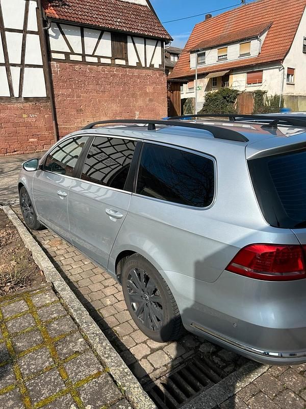 Gebraucht VW Passat 140 PS (102 kW) 2013 Silber Kombi