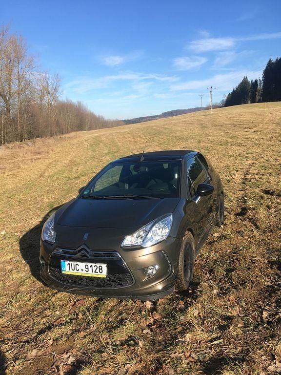 Second-hand Citroën DS3 120 CP (88 kW) 2013 Maro Cabrio
