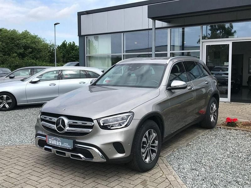Silber Gebraucht 2020 Mercedes 200 Exclusive SUV | 28.899 € (Fairer Preis) - Bild 1/4