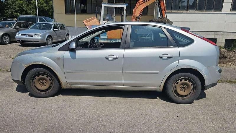 Gebraucht Ford Focus Fun X 101 PS (74 kW) 2008 Silber Limousine