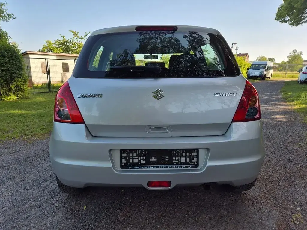 Gebraucht Suzuki Swift 92 PS (67 kW) 2009 Silber Kleinwagen
