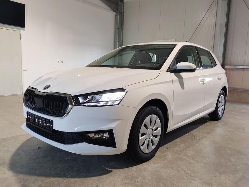 Candyweiß Neu 2025 Skoda Fabia Selection Limousine | 20.190 € (Fairer Preis) - Bild 1/4