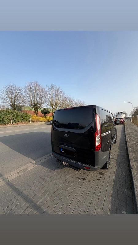 Gebraucht Ford Transit Custom 101 PS (74 kW) 2013 Schwarz Van / Kleinbus