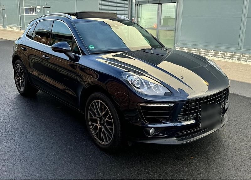 Blau Gebraucht 2017 Porsche Macan S SUV | 21.000 € (Superpreis) - Bild 1/4