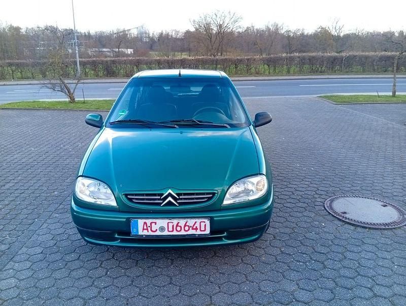 Gebraucht Citroën Saxo Tonic 60 PS (44 kW) 2001 Grün Kleinwagen