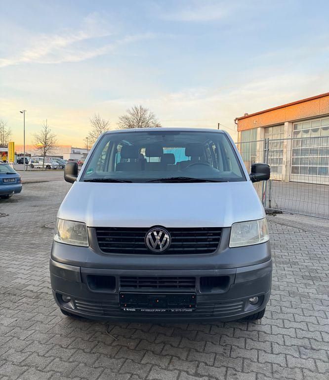 Gebraucht VW T5 131 PS (96 kW) 2010 Silber Van