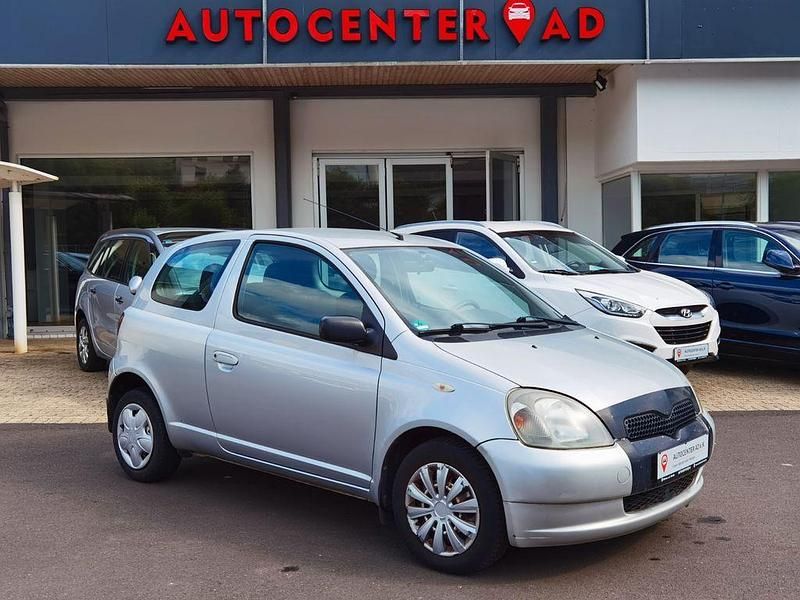 Gebraucht 2003 Toyota Yaris Sol Limousine | 890 € (Superpreis) - Bild 1/4