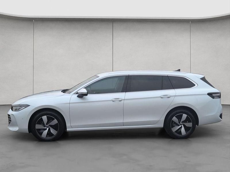 Gebraucht VW Passat Business 150 PS (110 kW) 2026 Weiß Kombi