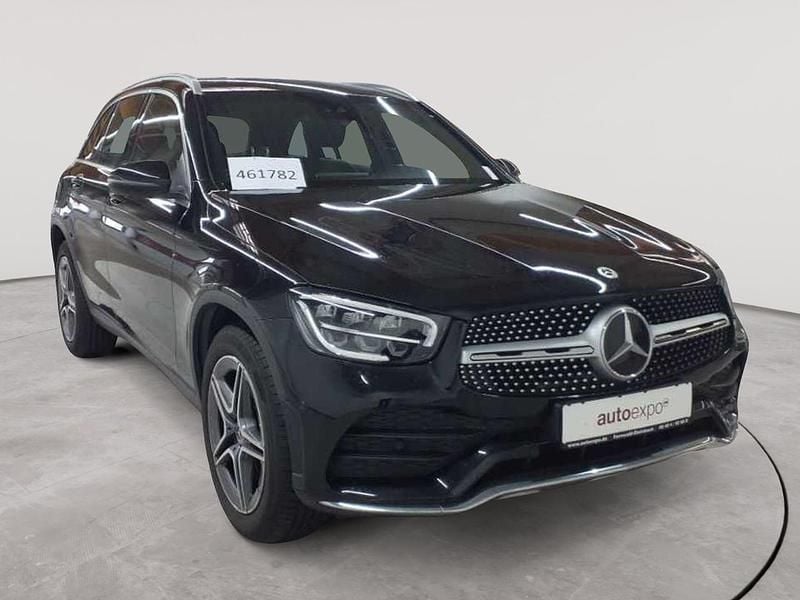 Obsidianschwarz metallic Gebraucht 2022 Mercedes GLC220 AMG line SUV | 35.790 € (Guter Preis) - Bild 1/4