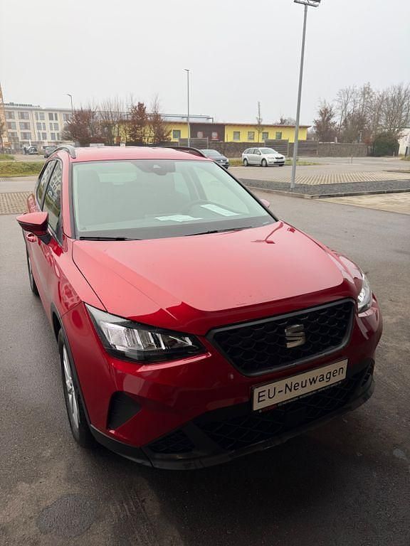 Neu Seat Arona Style 95 PS (69 kW) 2025 Rot SUV