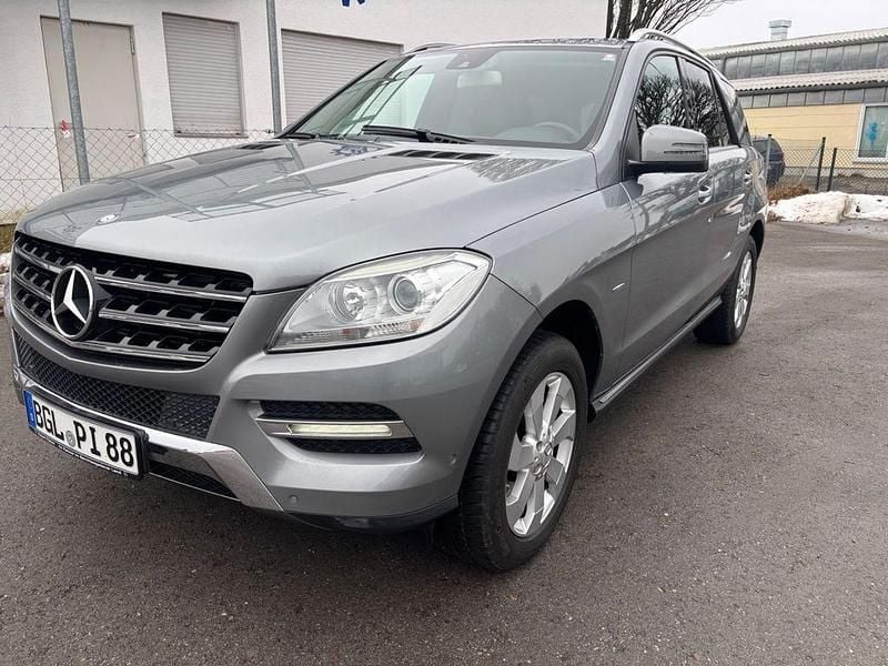 Gebraucht Mercedes ML350 258 PS (189 kW) 2011 Silber SUV