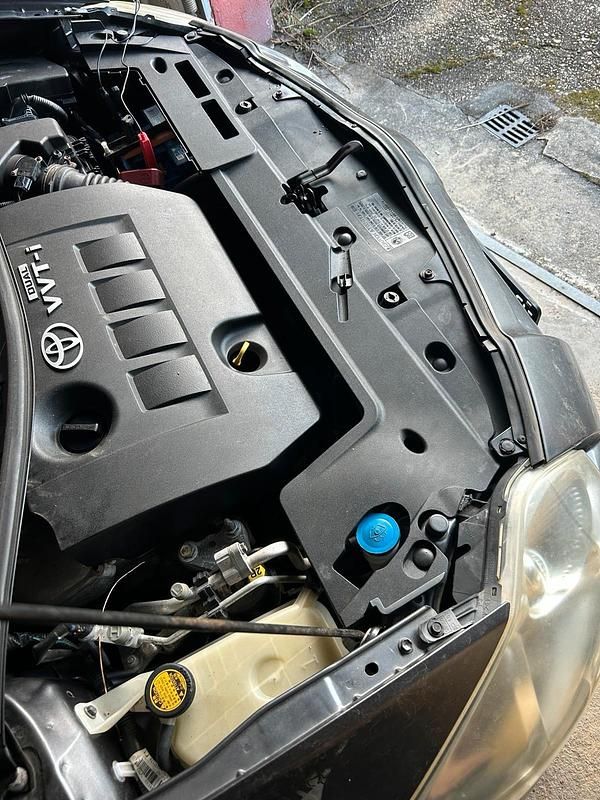 Gebraucht Toyota Auris 124 PS (91 kW) 2007 Grau Kleinwagen