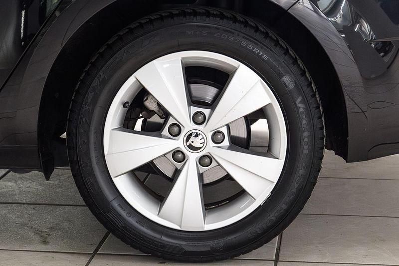 Gebraucht Skoda Octavia Tour 116 PS (85 kW) 2020 Schwarz Kombi